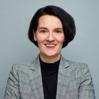 Kata Kis-Toth Email & Phone Number