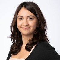 Priscilla Ferrari de Carvalho Email