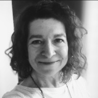 Esther Bou-Monterde Email