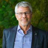 Joern Plock Email