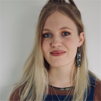 Isa Oorthuis Email