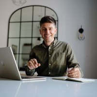 7th Street Employee Siôn Stansfield's profile photo
