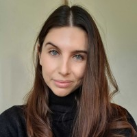 Dominique Esseen-Jayes Email