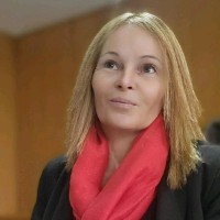 Angela Araújo Pereira Email