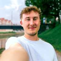 Lasse Borg Email