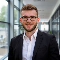 Lukas Wingendorf Email
