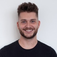 Martin Hendrych Email