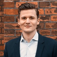 Carl Vahrenholz Email