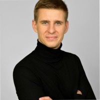 Bartosz Piotrowski Email