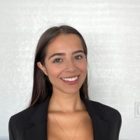 Delet Employee Julianna Petti's profile photo