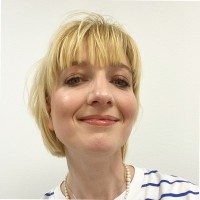 Eva Balaštíková Email