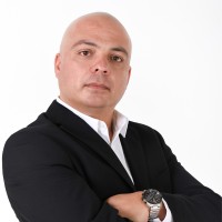 Grupo Roble Employee Erick Morales's profile photo