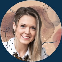 Karolina Pielacha Email
