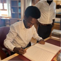 Ismael Dahir Email