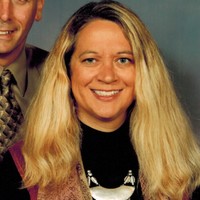 Sandy Woller Email & Phone Number