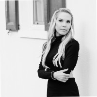 JointMedica Employee Laura Lawhern's profile photo