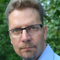 Mats Warme Email