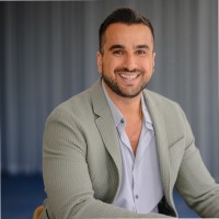 Post Investment Group Employee Dara Vaziri's profile photo