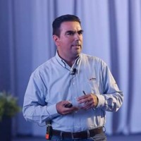 Eduardo Cabello Mayorga Email