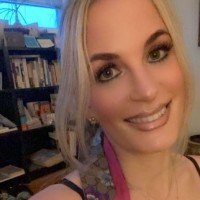Lindsay Turner Email & Phone Number