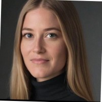 Town and Country Living Employee Emily Nuzback's profile photo