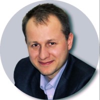 Maksym Shchur Email