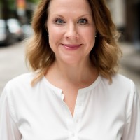 Version2.ai Employee Rebecca Asher's profile photo