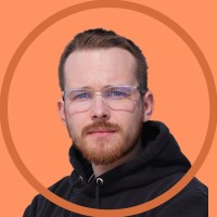 Peter Luknár Email