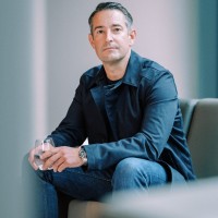 Bastian Becker Email