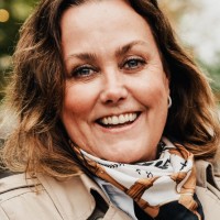 Elisabeth Gjerdingen Email & Phone Number
