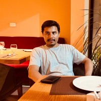 Husnain Iftikhar Email