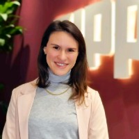 Júlia Crnkovic Email & Phone Number
