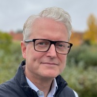 Henrik Langdal Email