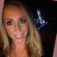 Swiss Devco Employee Melissa Yarpezeshkan's profile photo