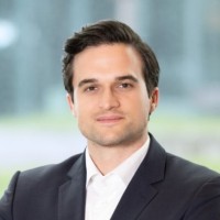 Sandro Ferrari Email