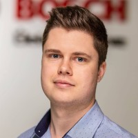 Peter Vajda Email