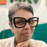 Fernanda Assis Email