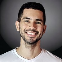 Júlio César Mantuani de Sousa Email