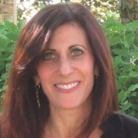 Irvs Luggage Employee Renee Silverman's profile photo