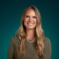 8am Employee Sarah Lear's profile photo