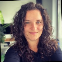 Sylwia Naruniec Email