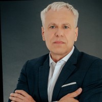Wojciech Smardz Email