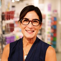 Simblist Group Employee Kim Leister's profile photo