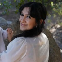 Briana Muñoz Email & Phone Number