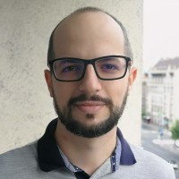 Tamás Bakó Email