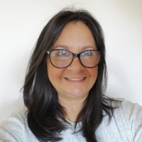 Claire Holmes Email