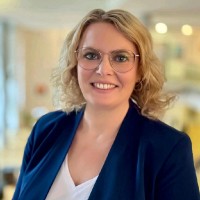 Claudia Kraus Email