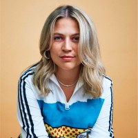 Chloé Dumas Email & Phone Number