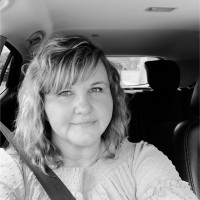 SUL4R-PLUS, LLC Employee Jennifer Ooley's profile photo