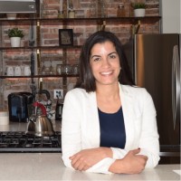 Lucia Goulart Email & Phone Number